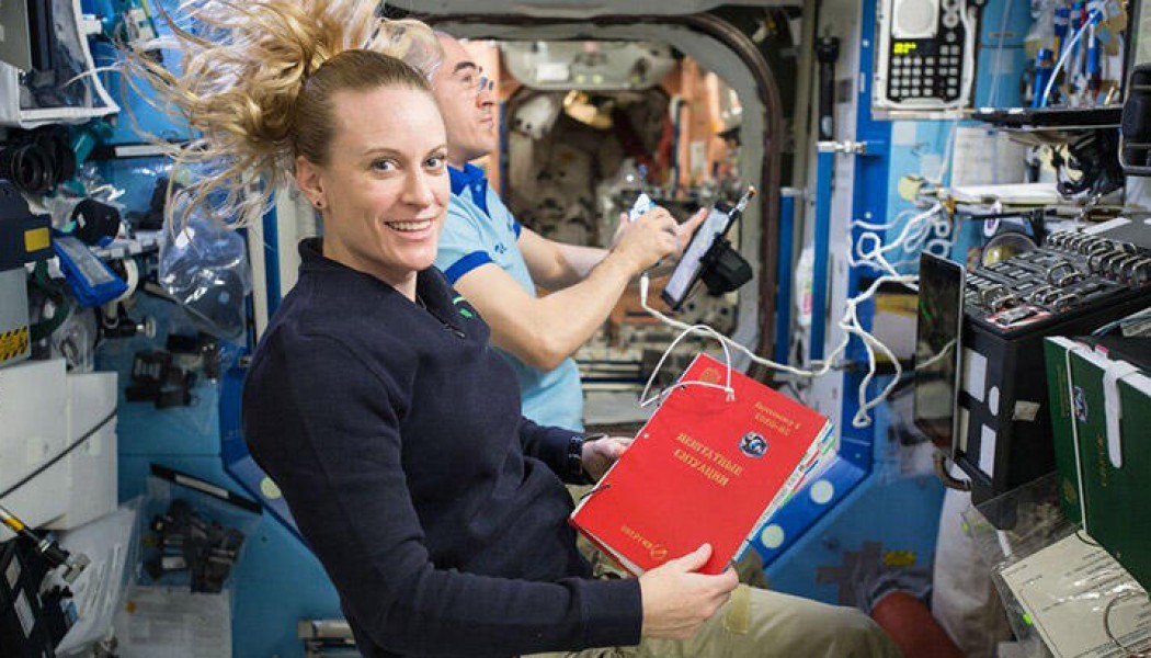 NASA Ay’a gidecek 18 kişilik ekibi açıkladı
