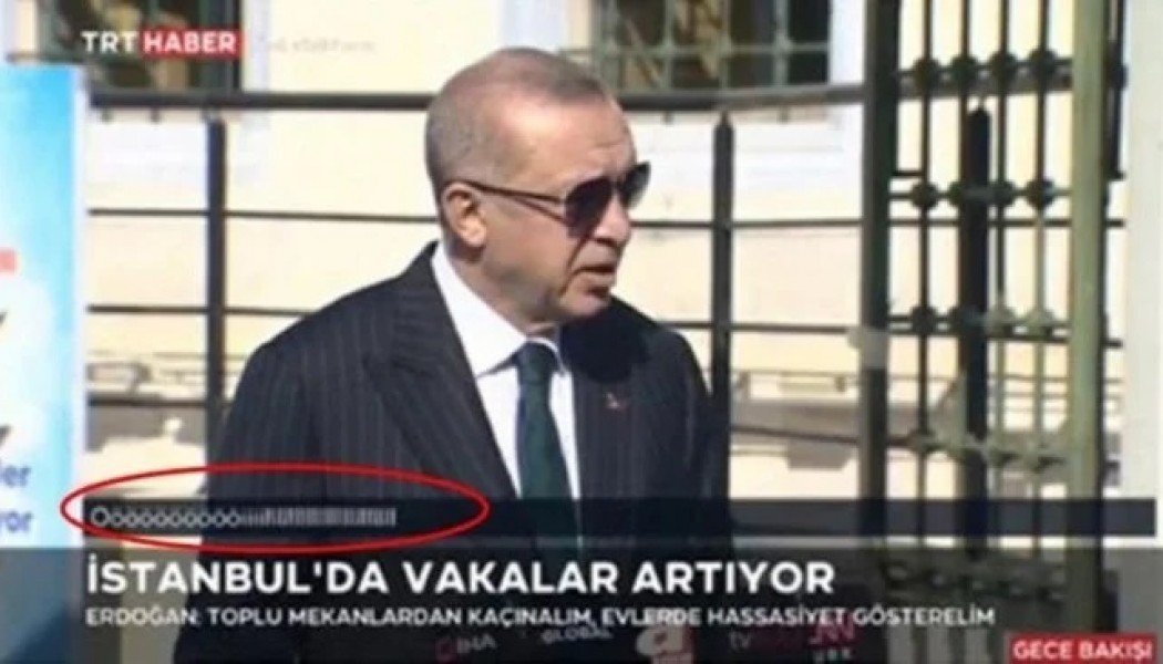 TRT bunu yapanı arıyor TRT'de Cumhurbaşkanı Erdoğan konuşurken ekranda "öööiiiiiilll" yazısı çıktı. Soruşturma başlatılan olayla ilgili TRT: "Olayda sorumluğu olan personelin tespiti için soruşturma başlatıldı" dedi. TRT Haber’de yayınlanan Gece Bakışı programında Cumhurbaşkanı Recep Tayyip Erdoğan’ın konuşması esnasında ekranda çıkan yazı dikkat çekti. Cumhurbaşkanı Erdoğan’ın "Medyamız bizim sesimizi ve nefesimizi yansıtmıyor" demesinin ardından bu olayın yaşanması ise “TRT Cumhurbaşkanına ne demek istedi” yorumunun yapılmasına neden oldu. TRT'nin açıklamasında şu ifadeler yer aldı: "TRT Haber kanalımızda yayınlanan Gece Bakışı programında kabulü mümkün olmayan bir şekilde anlamsız harf blokları ekrana yansıtılmıştır. Yaşanan olayın nedeni, olayda sorumluğu olan personelin tespiti ve gerekli idari cezanın belirlenmesi için hızlıca bir soruşturma başlatılmıştır. Söz konusu soruşturma ile ilgili tüm gelişmeler kamuoyuyla ayrıca paylaşılacaktır."denildi.