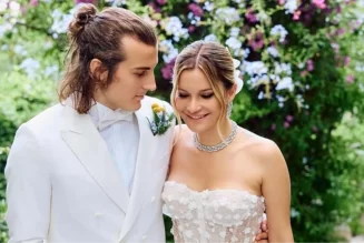 1 ay önce evlenen futbolcu Çağlar Söyüncü baba oluyor