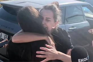 Sıla Doğu, Dilan Polat’la çekildiği fotoğrafı paylaştı: Beyazlarını boyayacağız, toparlanacaksın kardeşim