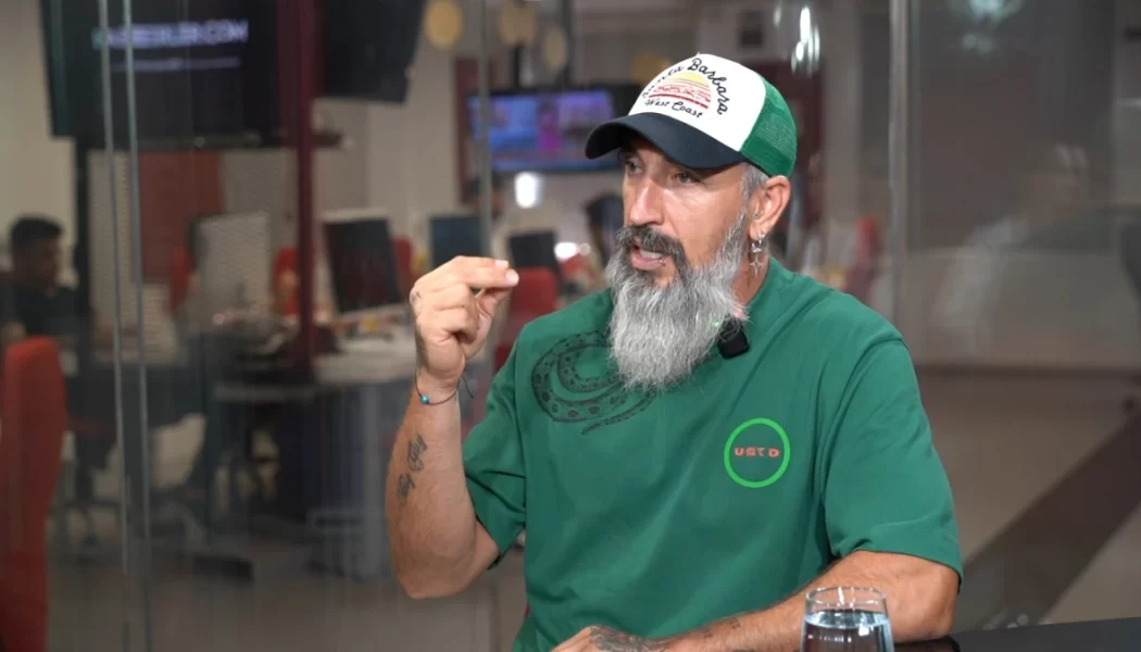 Survivor yarışmacısı Özgür Tetik: Benim kimseyle gerginliğim olmaz, Turabi’nin benimle gerginliği oldu