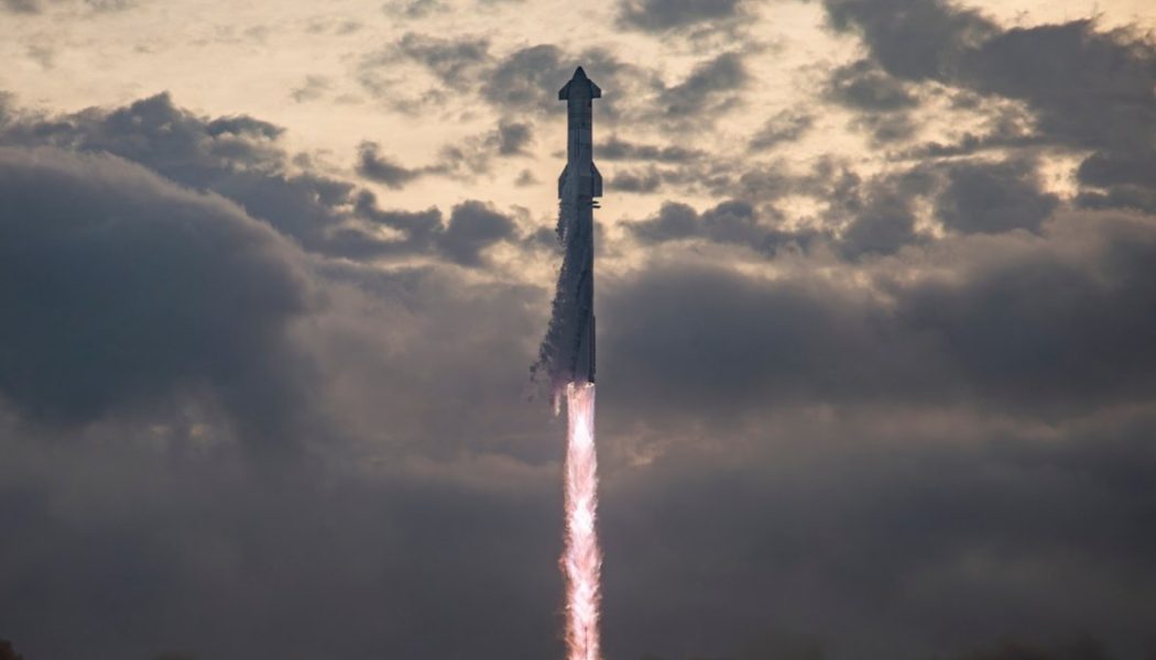 2 yıl içinde Mars’a 5 Starship roketi fırlatılacak