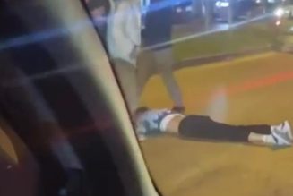 Sakarya'da kavgadan kaçarken çelmeyle düşürülen genci otomobil ezdi