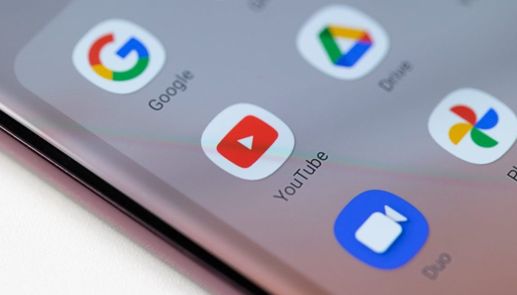 YouTube, Android ve iPhone uygulamalarında oynatma hızı kontrollerini değiştiriyor