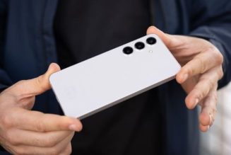 Samsung Galaxy S25 Ultra ince tasarımıyla ortaya çıktı