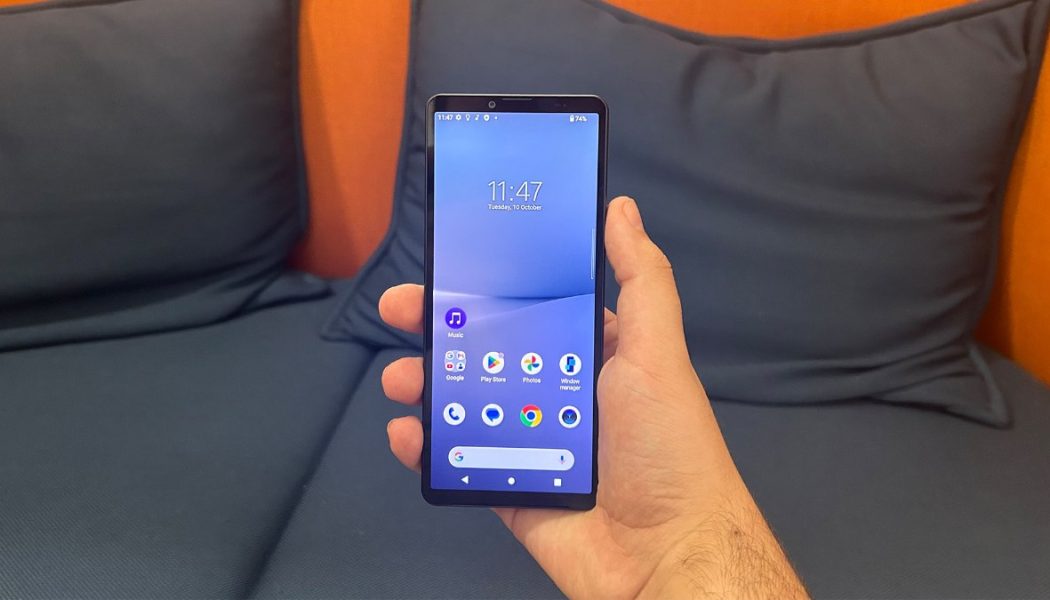 Sony’nin bir telefonu daha Android 15’e kavuştu