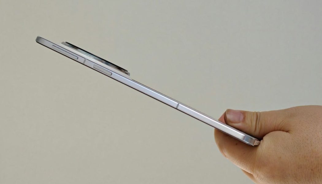 Katlanabilir Oppo Find N5’in kalınlığı yeni fotoğraflarda ortaya çıktı