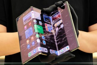 Üçe katlanan iPhone ile ilgili ilk bilgiler ortaya çıktı