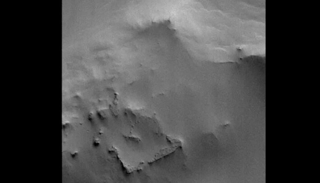 Mars’taki gizemli yapı bilim dünyasında tartışmalara neden oldu
