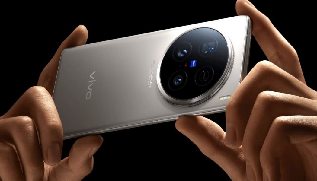 Ultra amiral gemisi telefon sezonu başladı: Yeni model yolda