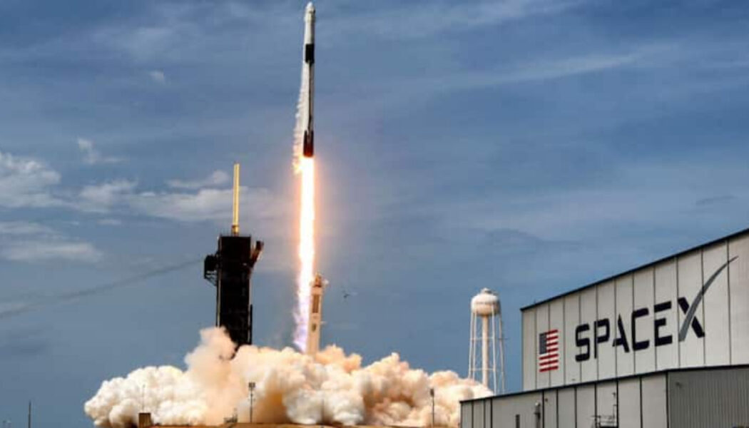 NASA ve Pentagon, uzay görevleri için SpaceX’e alternatif arıyor